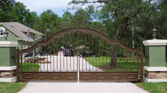 Custom Aluminum Driveway Gate (#VG-4)